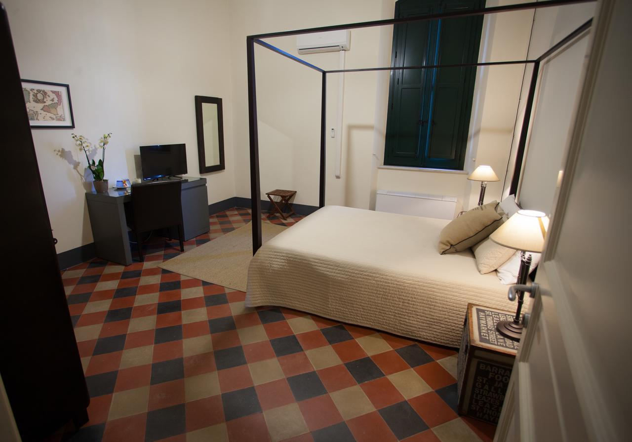 Le Stanze Del Capotreno Bed & Breakfast Bagheria Eksteriør bilde